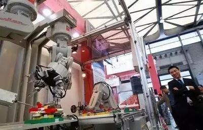 学工业机器人能干嘛?这10个行业都需要你!