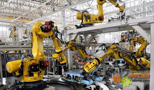 未来工厂会都使用机器人